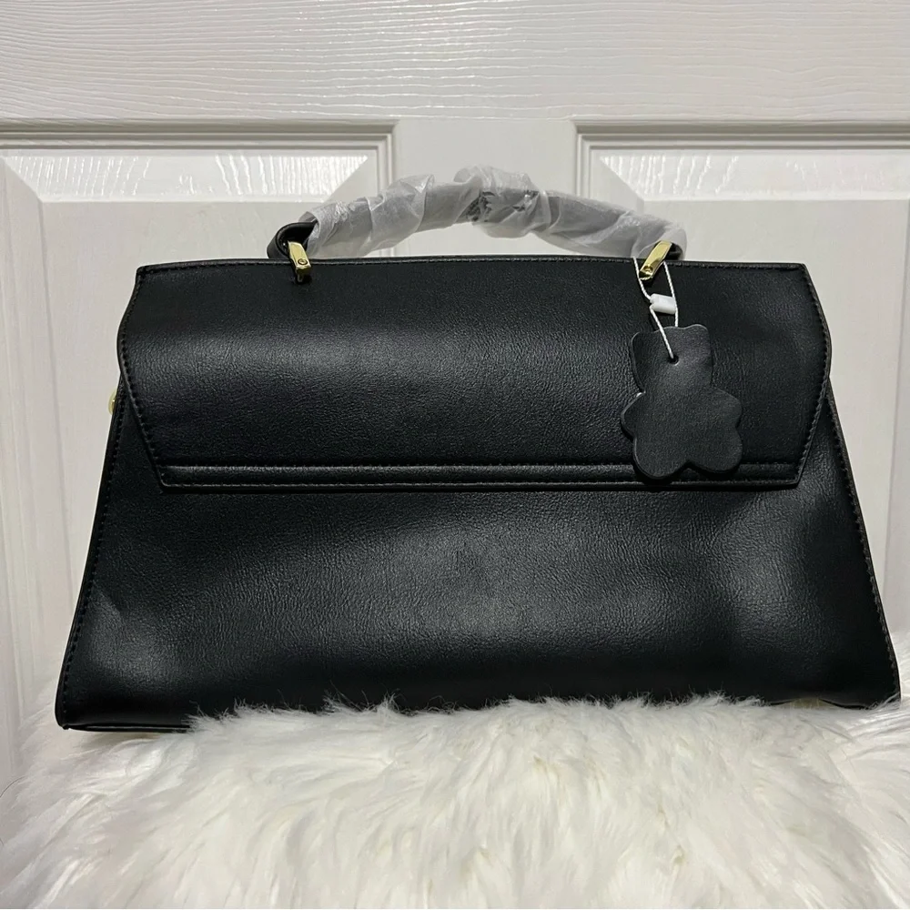 💗 *NEW* Elegant‎ Silver Crocodile Pattern Handbag